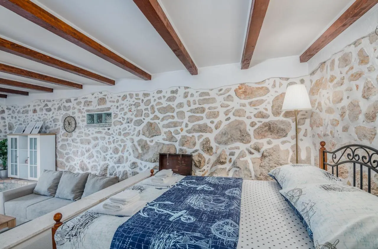 Apartment & Studio Goga Soline