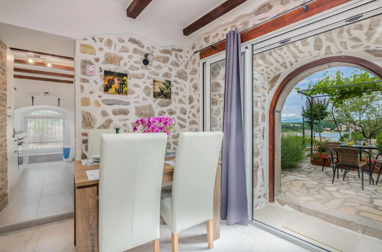 Apartment & Studio Goga Soline