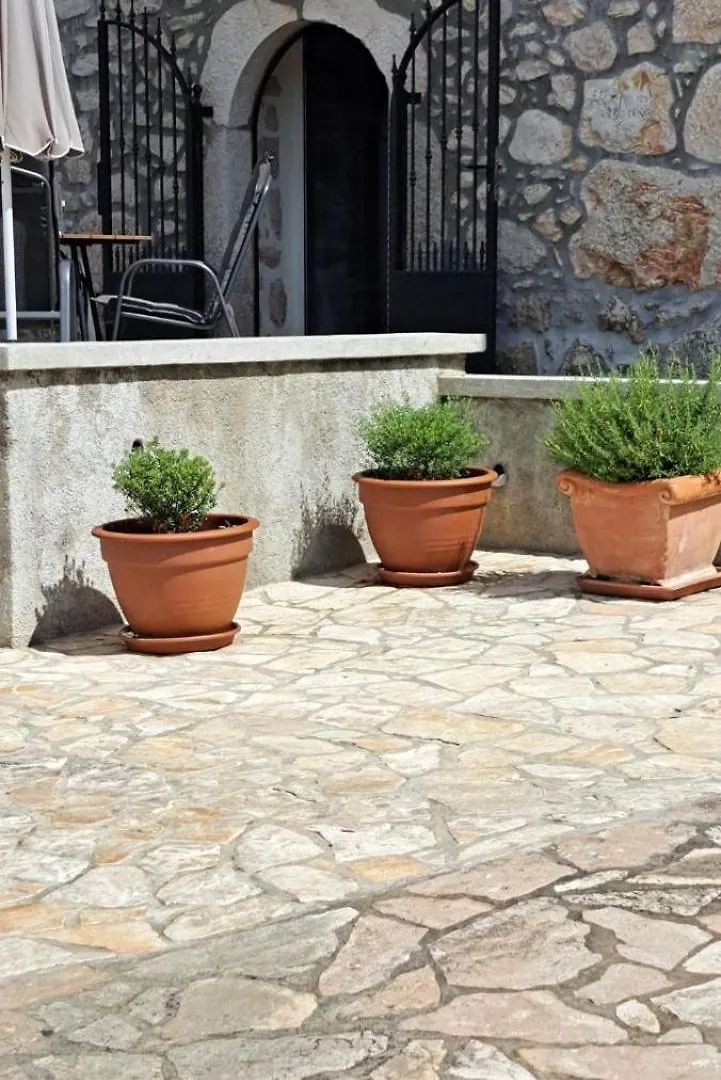Apartment & Studio Goga Soline